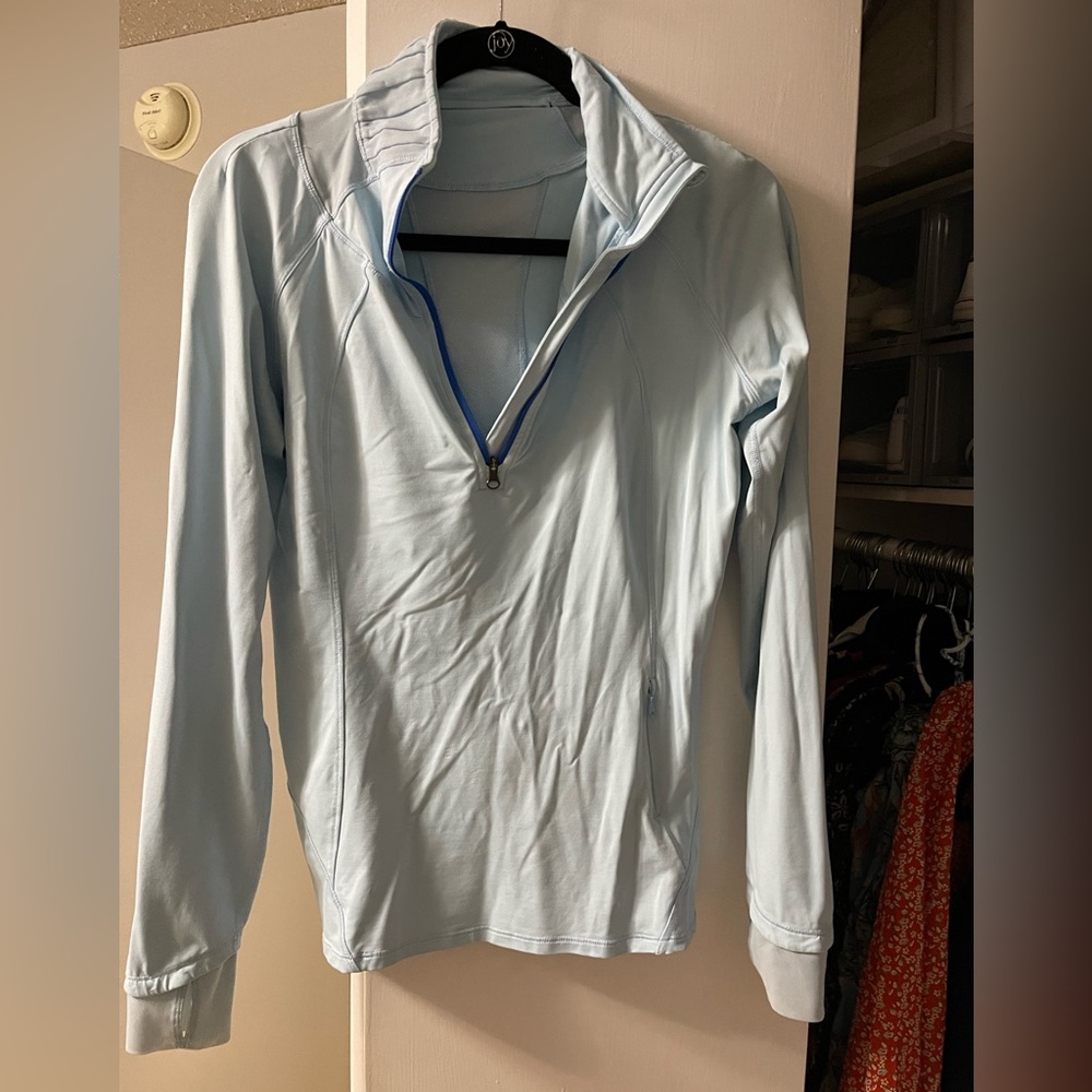 Like New Lululemon Active Long Sleeve Shirt